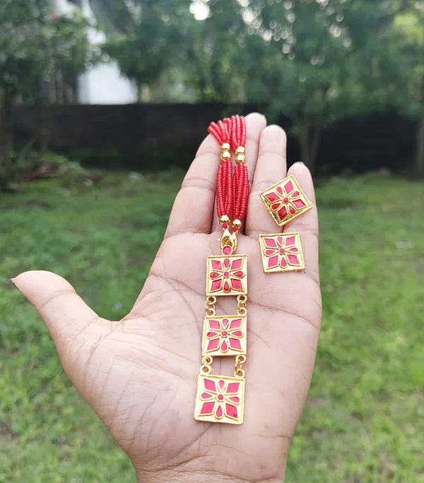 Assamese_Red_Square_Jewellery_Set_For_Women